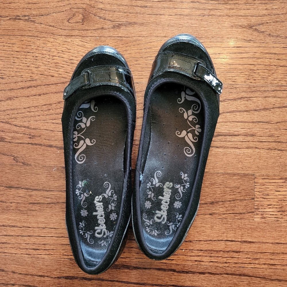 Skechers Black Flats